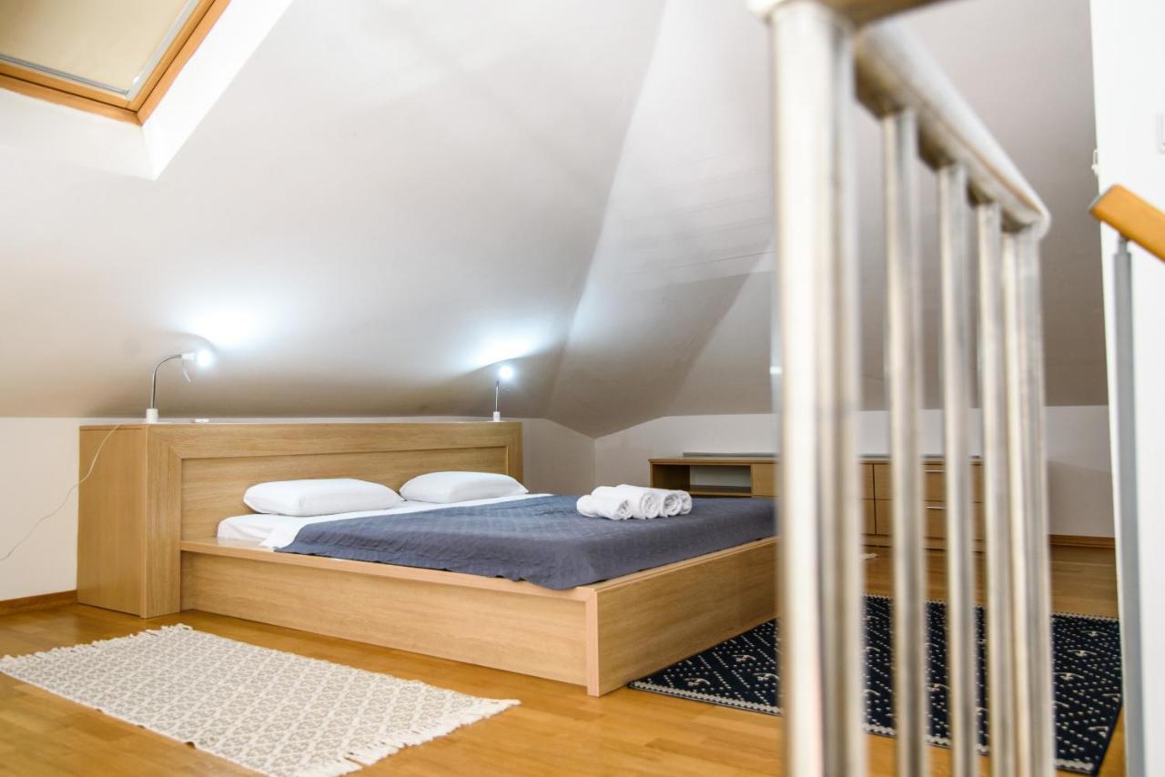 Apartament Summer Night By Duhomes *