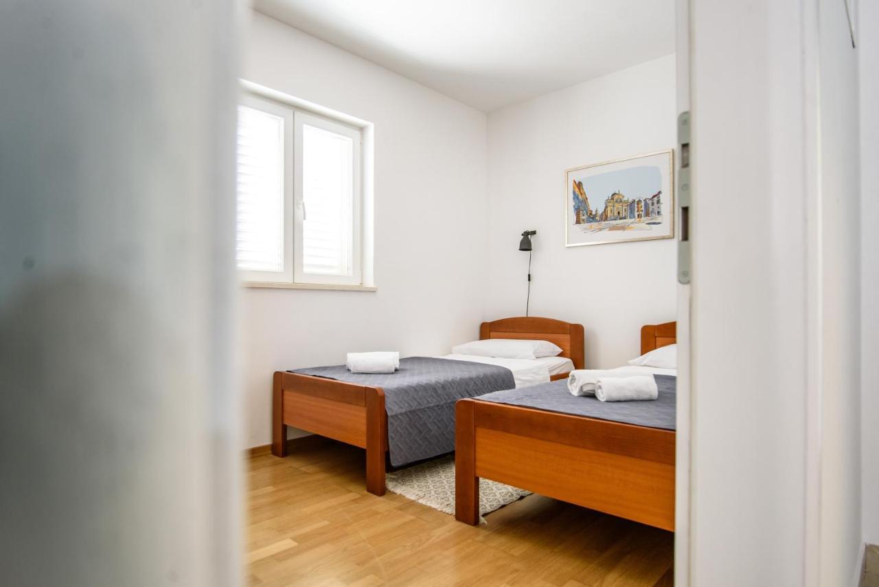 Apartma Summer Night By Duhomes *